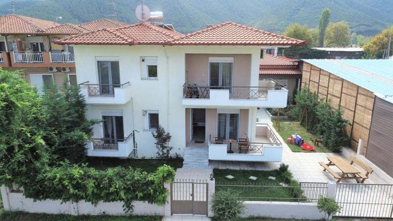 סטאברוס Soso Studios & Apartments מראה חיצוני תמונה
