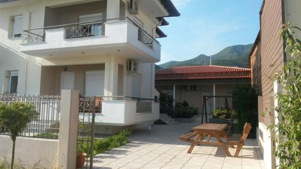 סטאברוס Soso Studios & Apartments מראה חיצוני תמונה