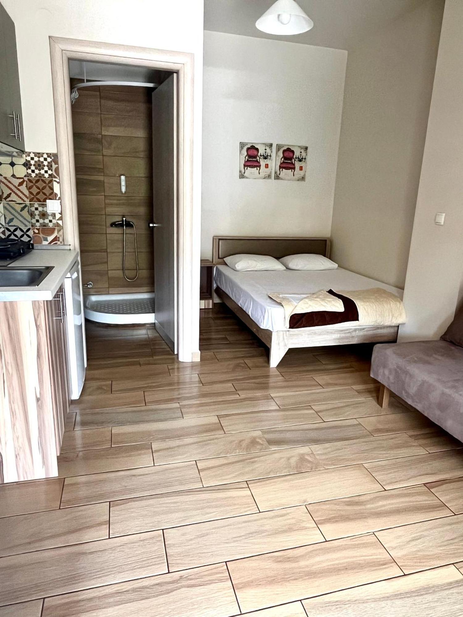 סטאברוס Soso Studios & Apartments מראה חיצוני תמונה
